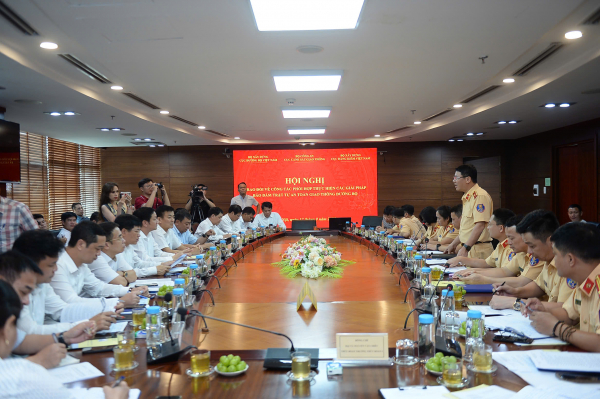 CSGT sẽ kiểm tra hơn 50 nghìn bản ảnh camera chụp lái xe để xử lý phạt nguội - ảnh 3